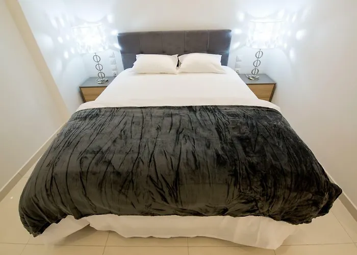 White Lux Apartment For 2 Vipgreece